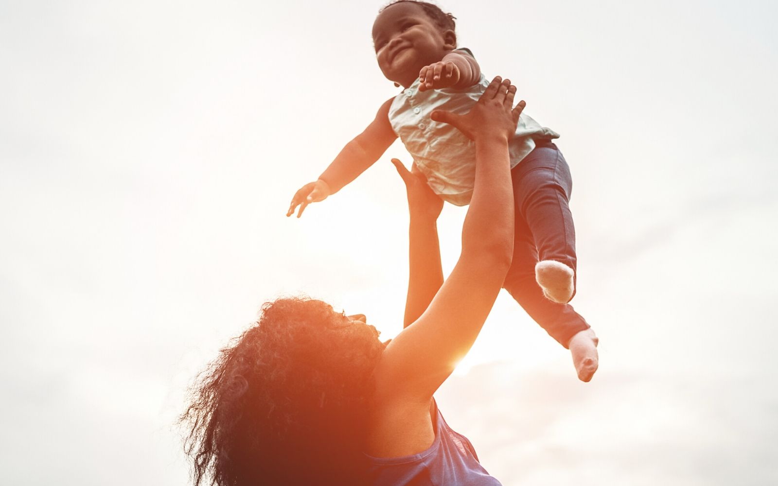 How to Manage Stress & Expectations in Motherhood’s Delicate Dance